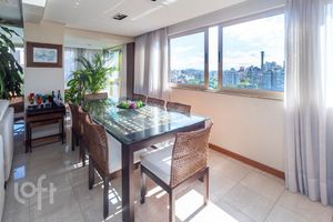 Image 17 - 226727