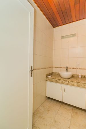 Image 14 - 226822