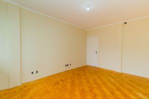 Image 19 - 226822