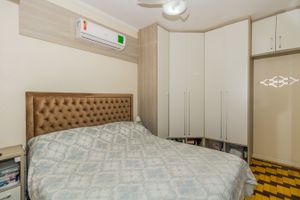 Image 11 - 226877