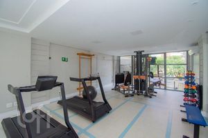 Image 34 - 226900