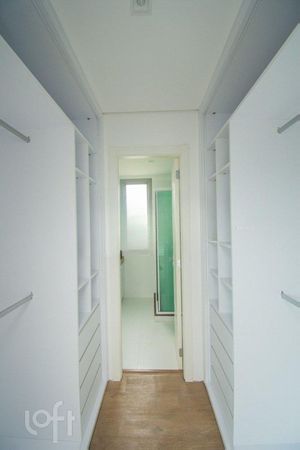 Image 12 - 226900