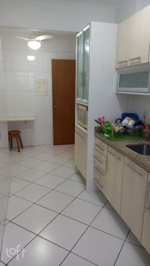 Image 11 - 226972