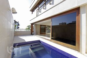 Image 7 - 226996