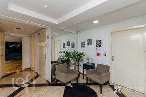 Image 34 - 227068