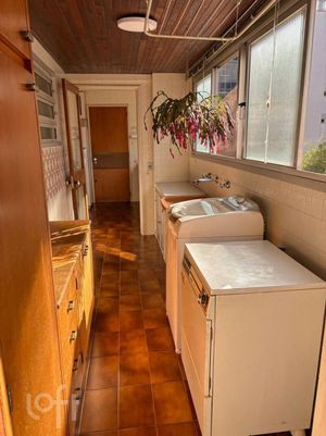 Image 24 - 227092
