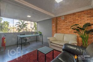 Image 16 - 227136