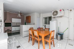 Image 15 - 227540