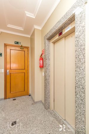 Image 34 - 227551