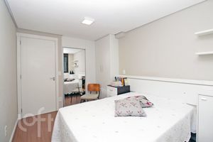 Image 15 - 227657