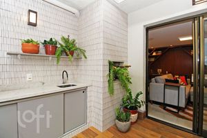 Image 31 - 227657
