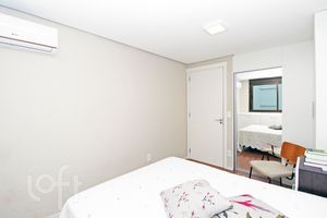 Image 16 - 227657