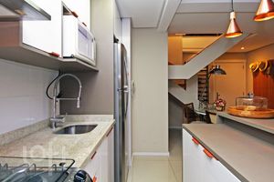 Image 11 - 227657