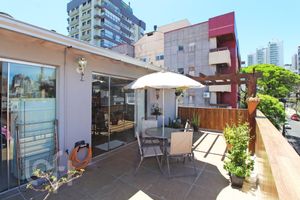 Image 1 - 227882