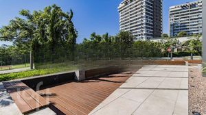 Image 25 - 228020