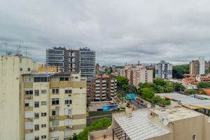 Image 19 - 228335