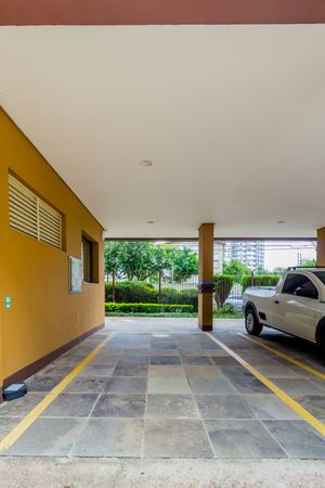 Image 30 - 228335