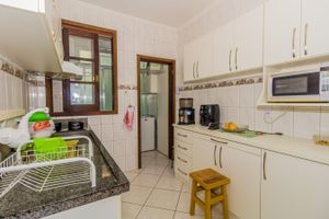Image 18 - 228347