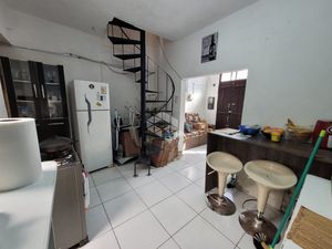 Image 4 - 228372