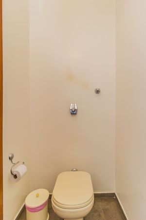 Image 15 - 228382