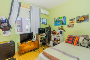 Image 9 - 228392