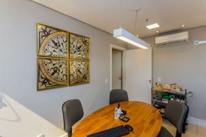 Image 17 - 228403