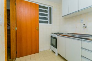Image 8 - 228412