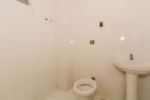 Image 49 - 228447