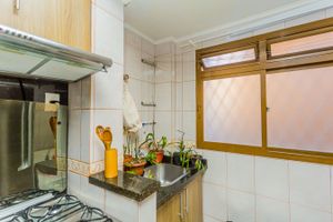 Image 18 - 228497