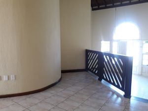Image 13 - 228500