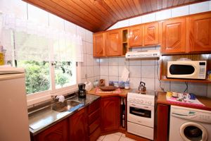 Image 14 - 228507