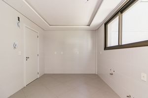 Image 31 - 228540