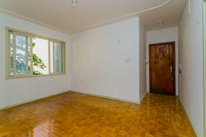 Image 1 - 228585