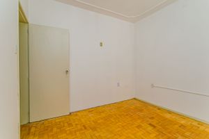 Image 13 - 228585