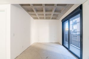 Image 10 - 228612