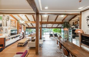 Image 13 - 228630