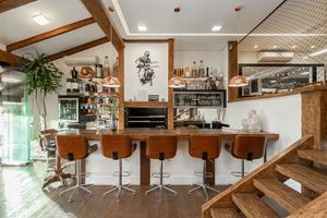Image 21 - 228630