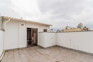 Image 22 - 228637