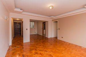 Image 6 - 228698
