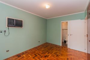 Image 11 - 228698