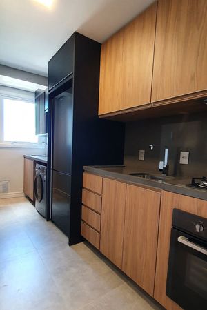 Image 4 - 228715