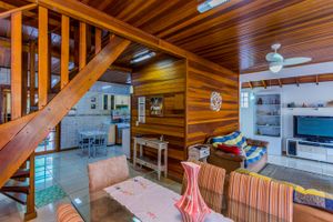 Image 11 - 228799