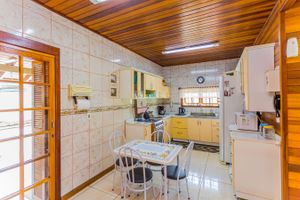 Image 37 - 228799