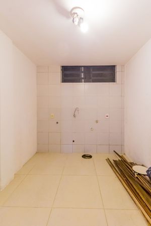 Image 37 - 228829