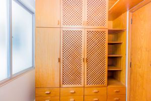 Image 35 - 228841