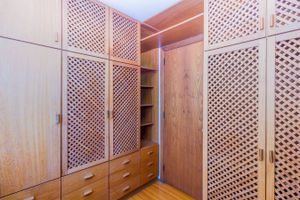 Image 36 - 228841