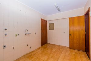 Image 39 - 228841