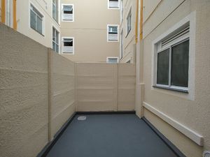 Image 9 - 228856