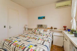 Image 15 - 228900