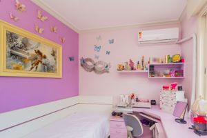 Image 14 - 228933